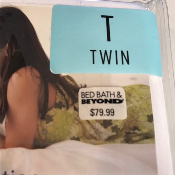 CLEAN REST ALLERGEN TWIN MATTRESS ENCASEMENT NEW - Picture 2 of 6